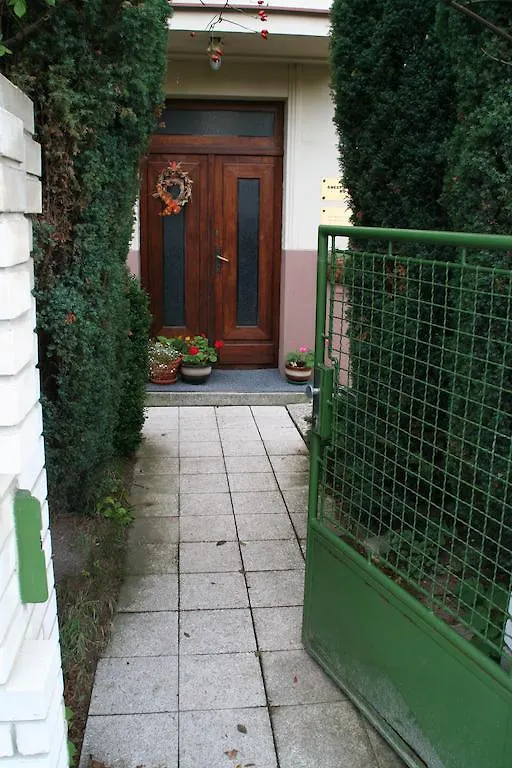 براغ Guest House Dd
